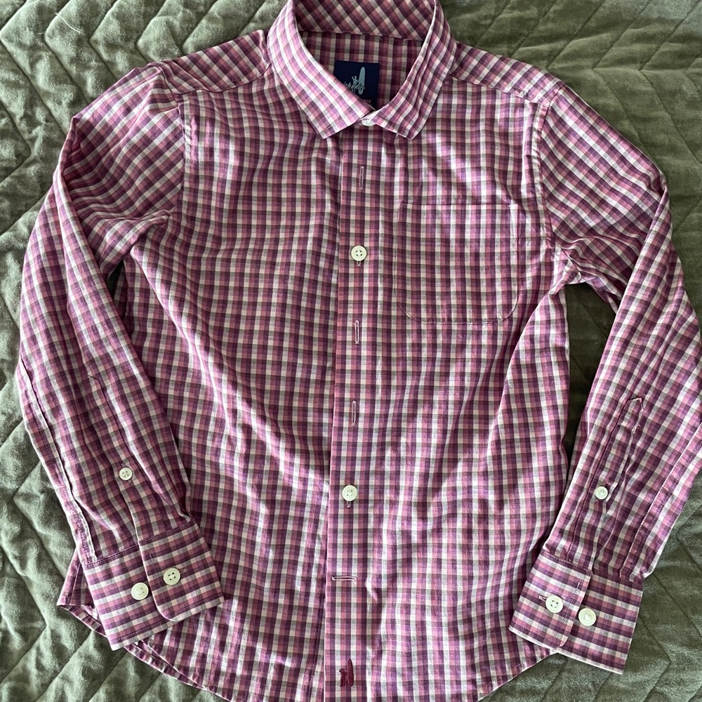 Boys Johnnie-O Prep-formance Size 7 button down. NWOT